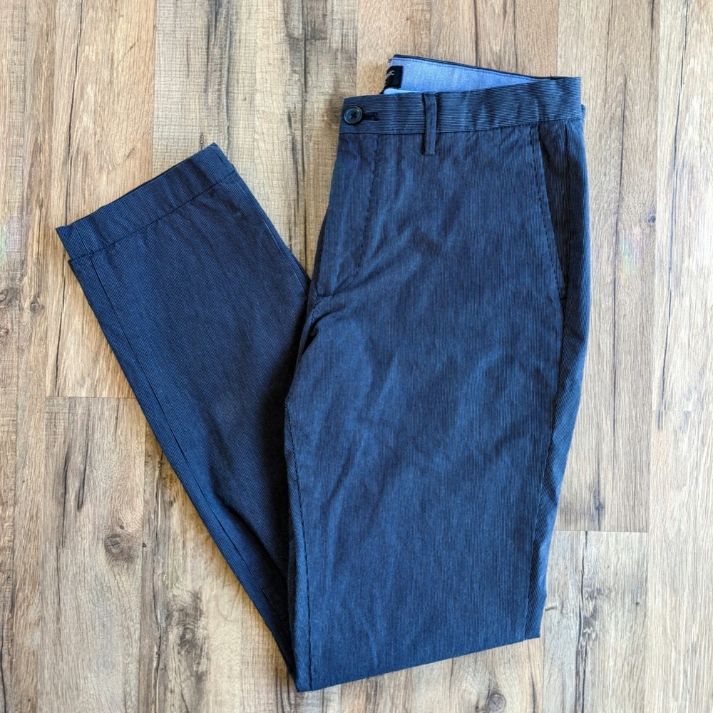 Banana Republic Aiden Fit Navy Pinstripe Chino Pants Men's 32